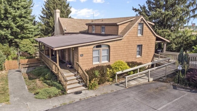 Building Photo - 118 Agape Wy