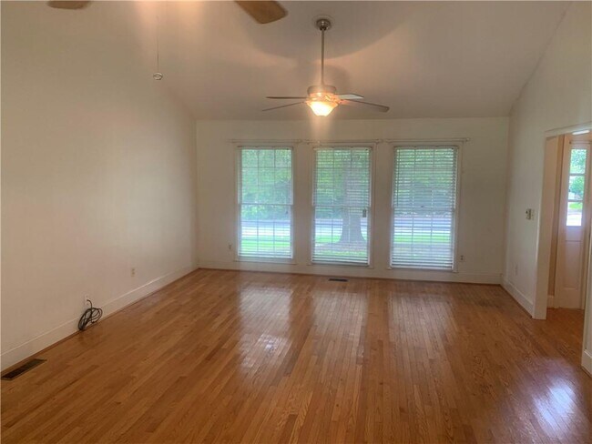 Foto del edificio - 1011 Berkeley Dr