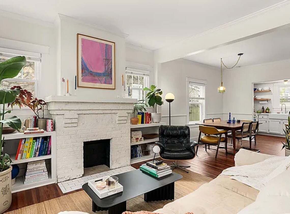 Primary Photo - 1118 Pennock Ave