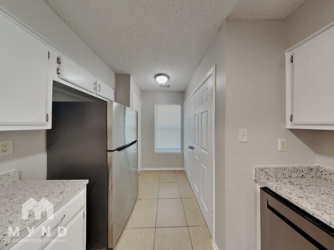 Foto del edificio - 4574 Summer Creek Cove