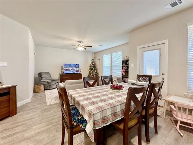 Foto del edificio - 149 Attwater Rd