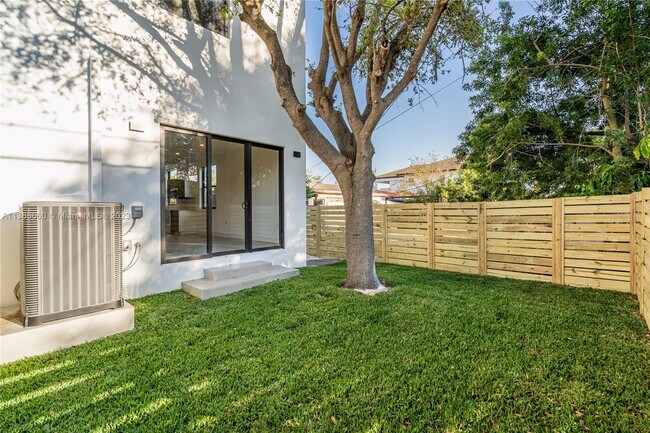 Foto del edificio - 2772 SW 34th Ave