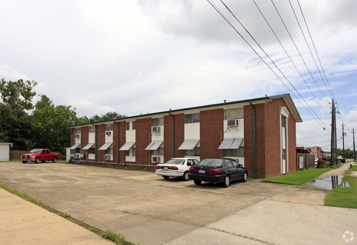Foto principal - 2407 Old Alvin Rd