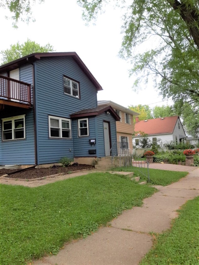 Front of house - 1718 Fisher St