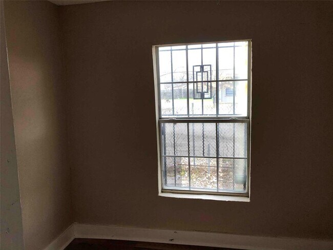 Building Photo - 1706 Pueblo St