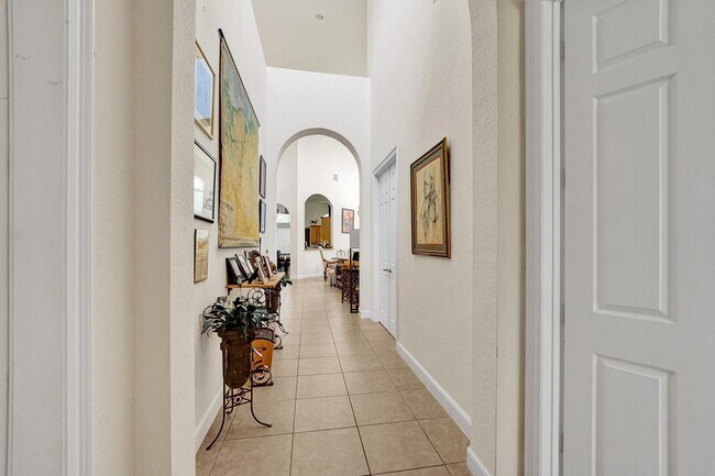 Building Photo - 3533 Collonade Dr