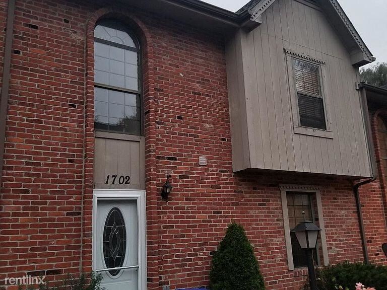 Foto principal - 2 br, 1.5 bath Townhome - 1702 Timber Trail
