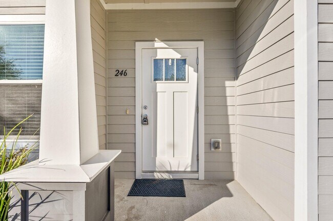 Foto del edificio - 246 N Sand Palm Rd