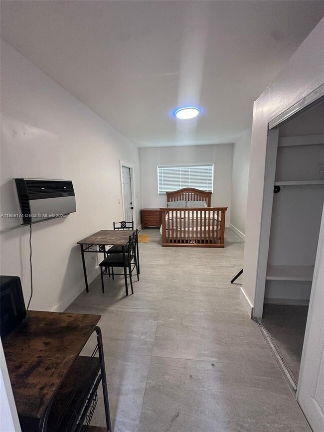 Foto del edificio - 3540 NW 80th Terrace