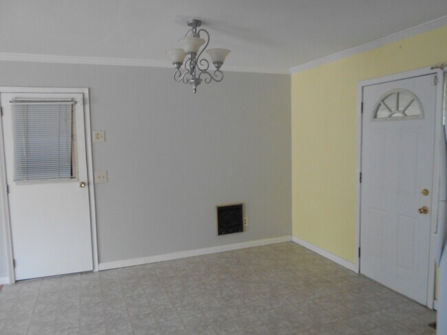 Building Photo - 3608 Kelford Dr