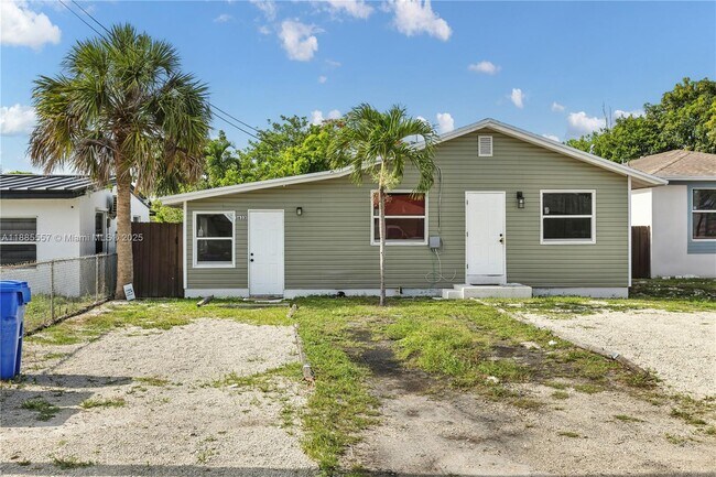 Foto del edificio - 3633 SW 12th Ct