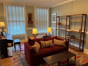 Building Photo - 136 E State St