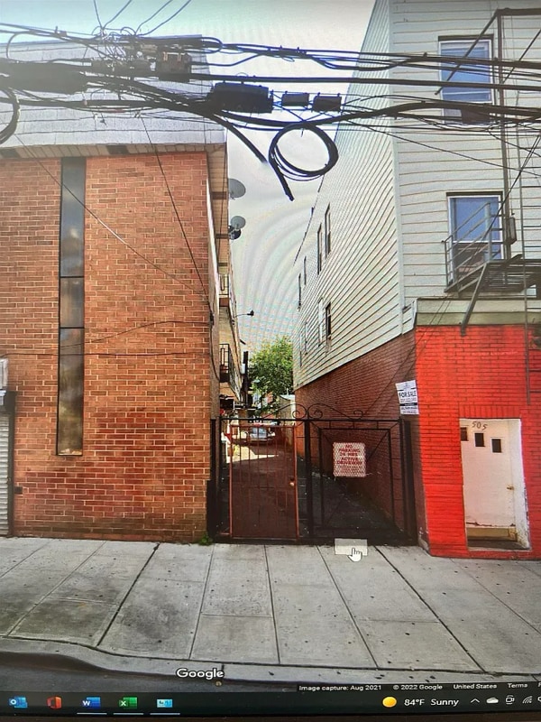 Building Photo - 2613 Bergenline Ave