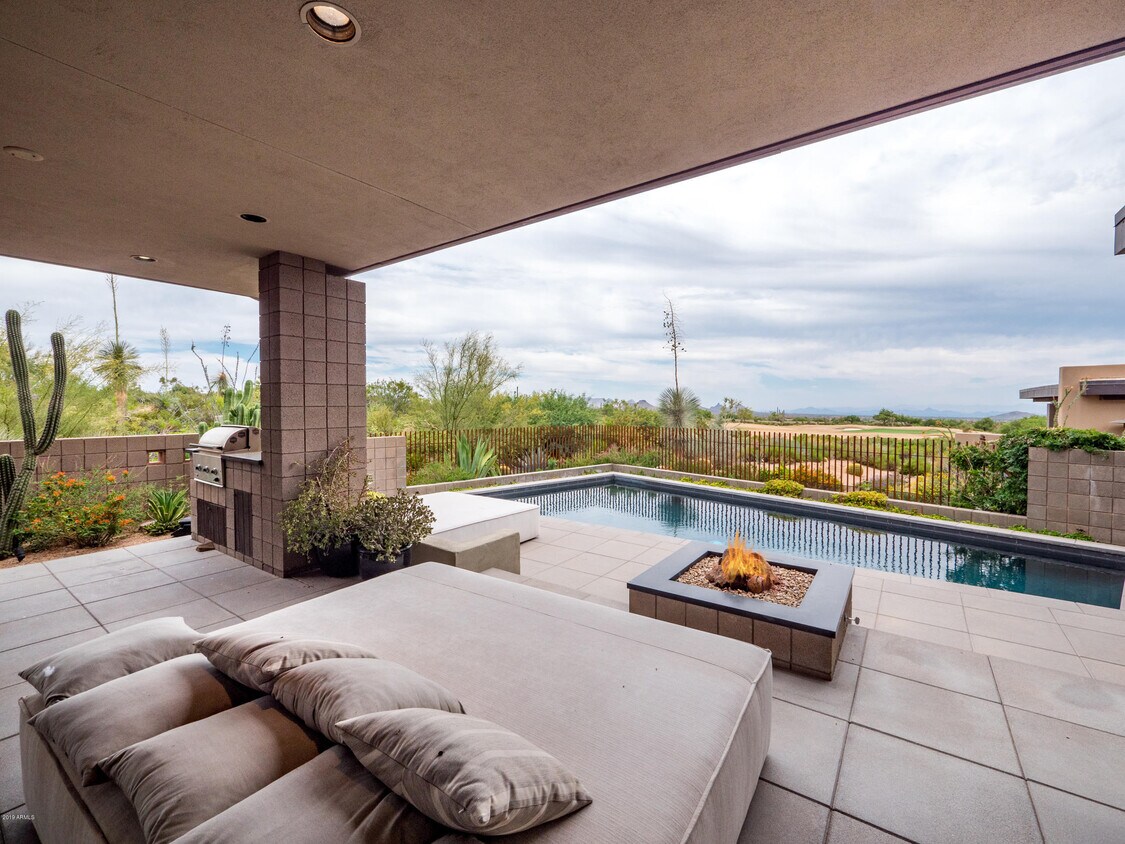 Foto principal - 10783 E Fernwood Ln
