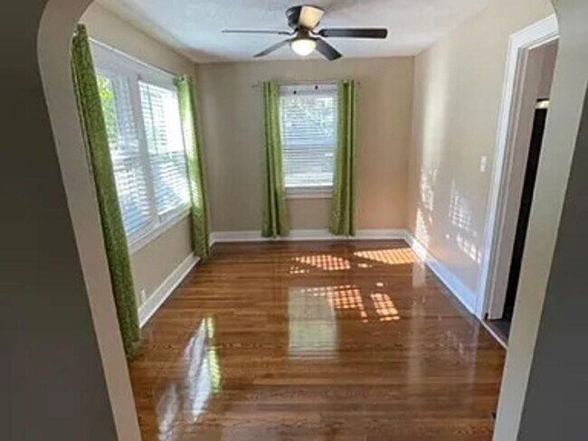 Foto del edificio - Knoxville 37917 - 2 bedroom 2 bath - call ...