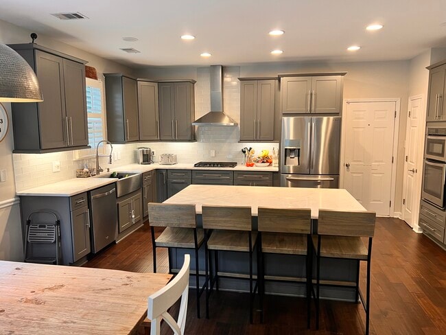 Building Photo - 4987 Dovecote Trail