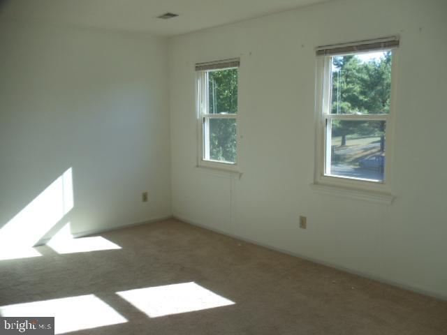 Building Photo - 2323 Bedfordshire Cir