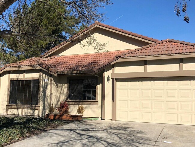 Building Photo - 8074 Iglesia Dr