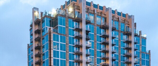 Vivir en un rascacielos en Midtown Nashville - SkyHouse Nashville