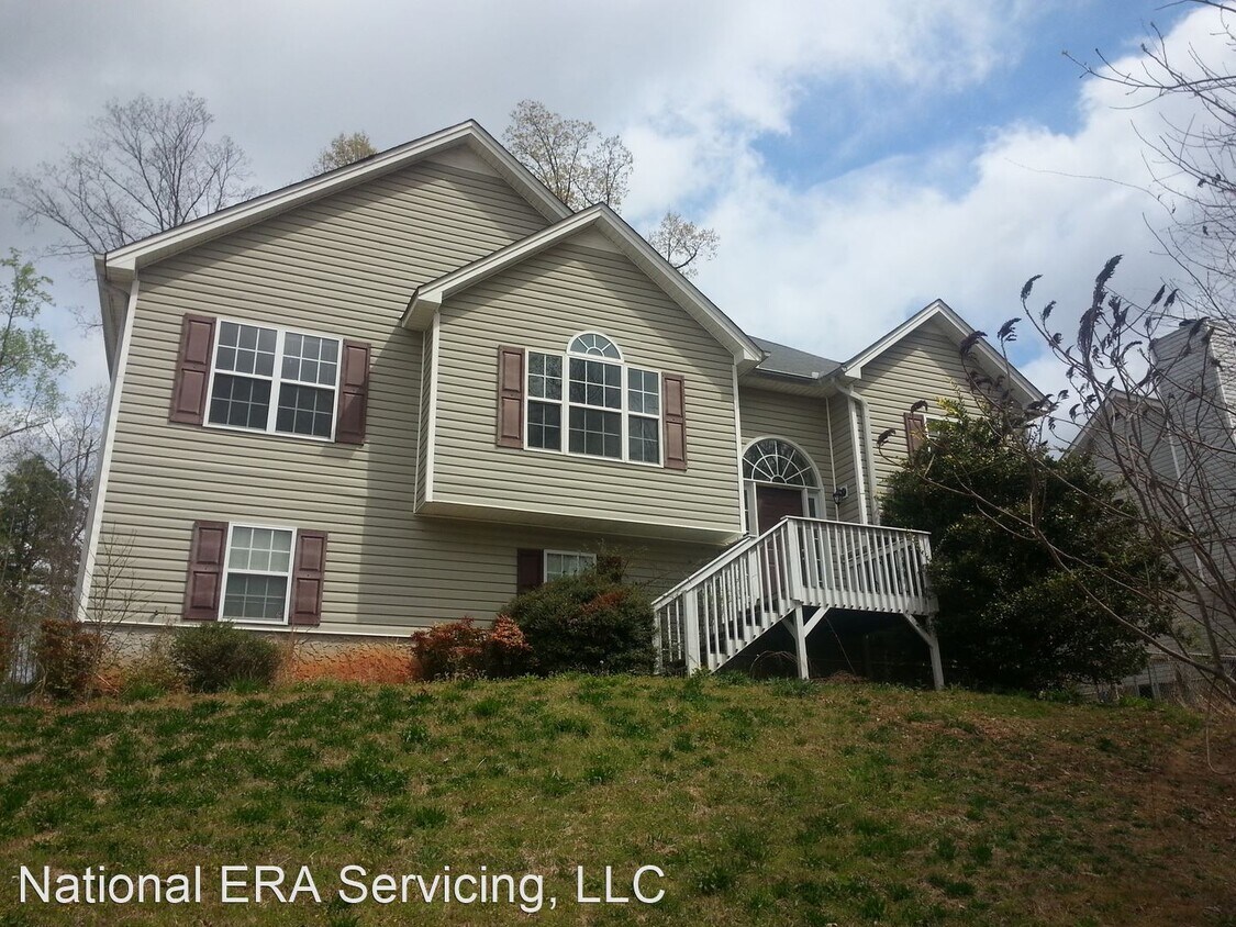 Primary Photo - 3 br, 2 bath House - 161 Diamond Ct