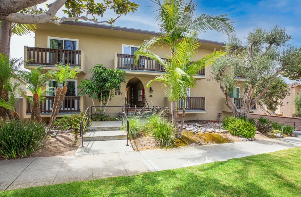 Photo - 607 N Irena Ave (Redondo Beach, CA)