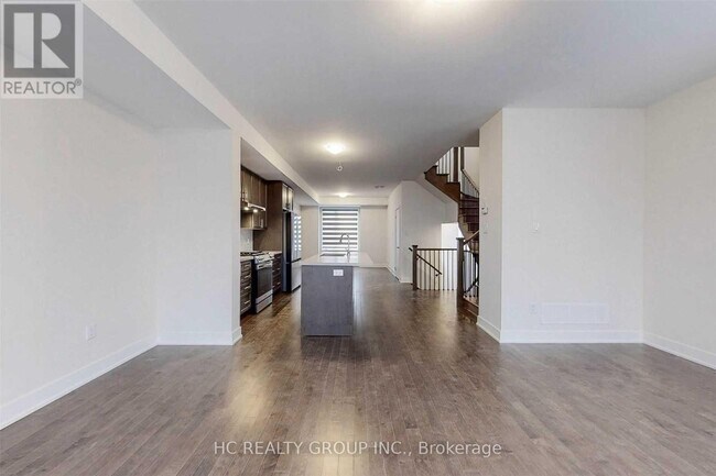 Building Photo - 85 Rattenbury Rd