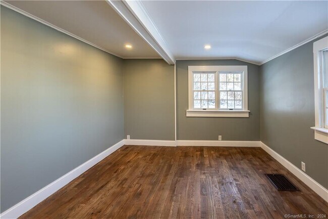 Building Photo - 653 Wolcott St