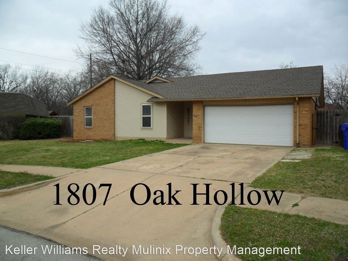 Primary Photo - 3 br, 2 bath House - 1807 Oakhollow Drive