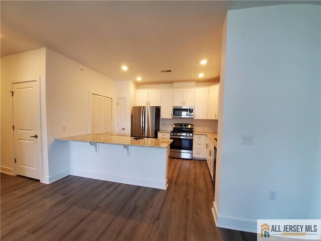 Building Photo - 1033 Vanderbergh Blvd