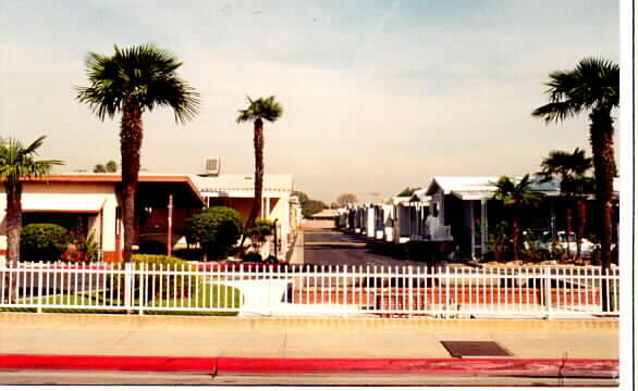 Primary Photo - Carson Gardens Trailer Lodge