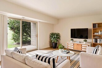 Interior Photo - Hillcrest / Park Place