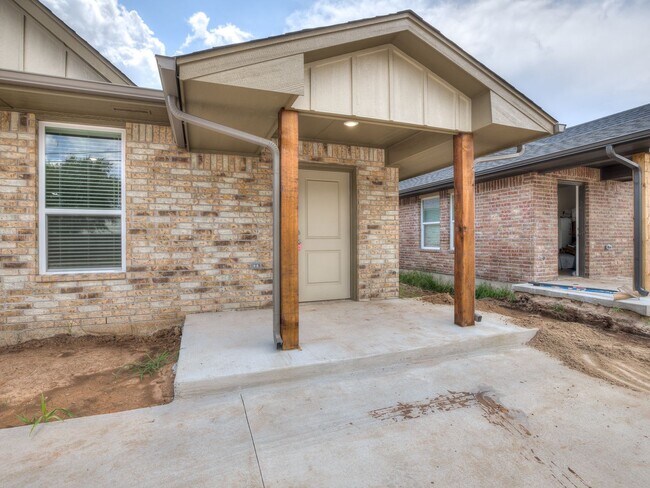 Foto del edificio - Brand-New 3-Bed Duplex in OKC – Move-In Ready