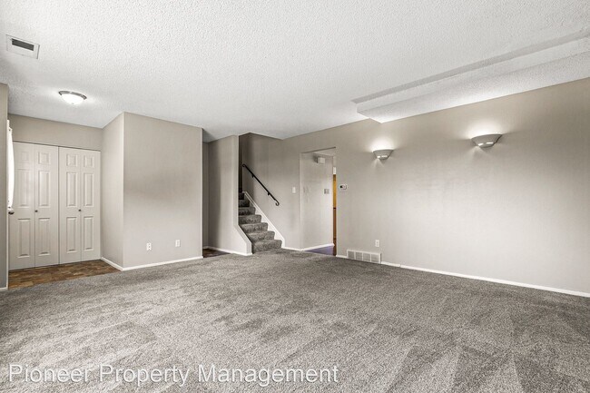 Foto del edificio - 4 br, 2.5 bath House - 9013 E Mansfield Ave