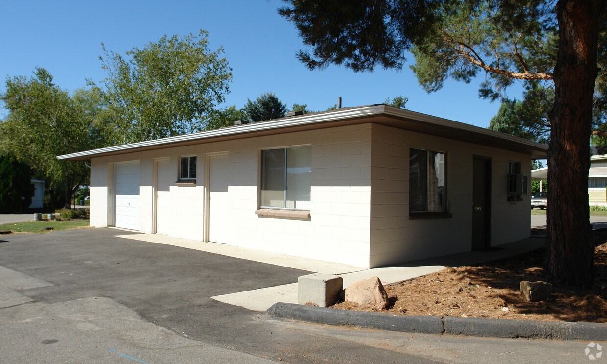 Exterior - 10601 N Horseshoe Bend Rd