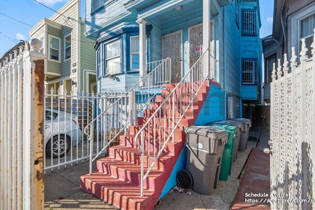 Foto del edificio - 848 Mead Ave