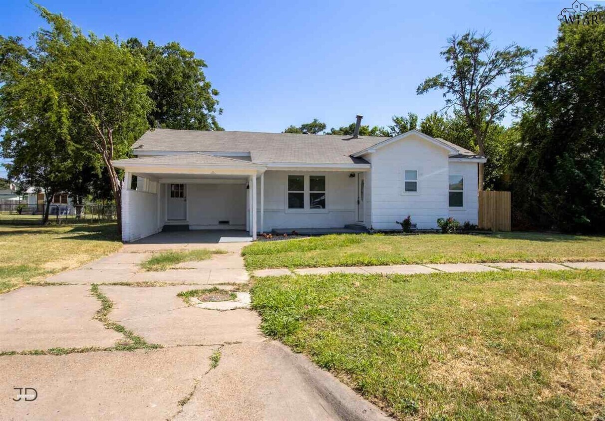 Foto principal - 207 E Ida Ave