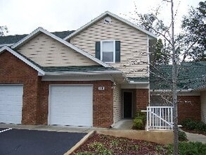 Building Photo - 13200 W Newberry Rd