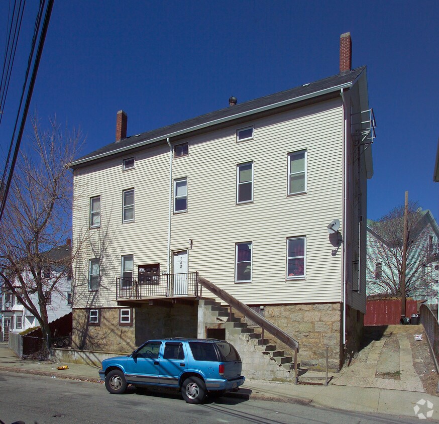 788 Dwelly St, Fall River, MA 02724 Apartments in Fall River, MA