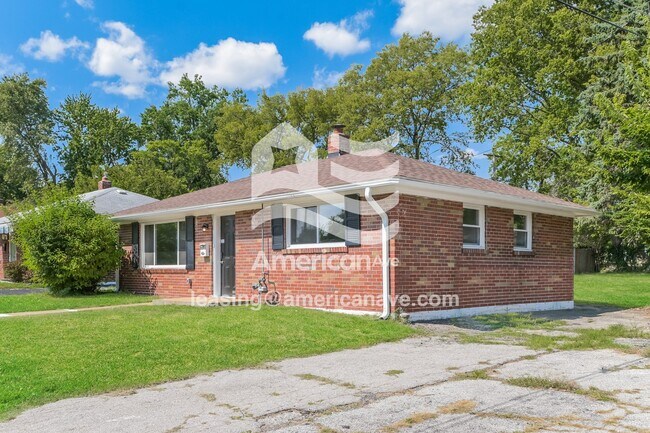 Foto del edificio - 6811 Chamberlain Ct