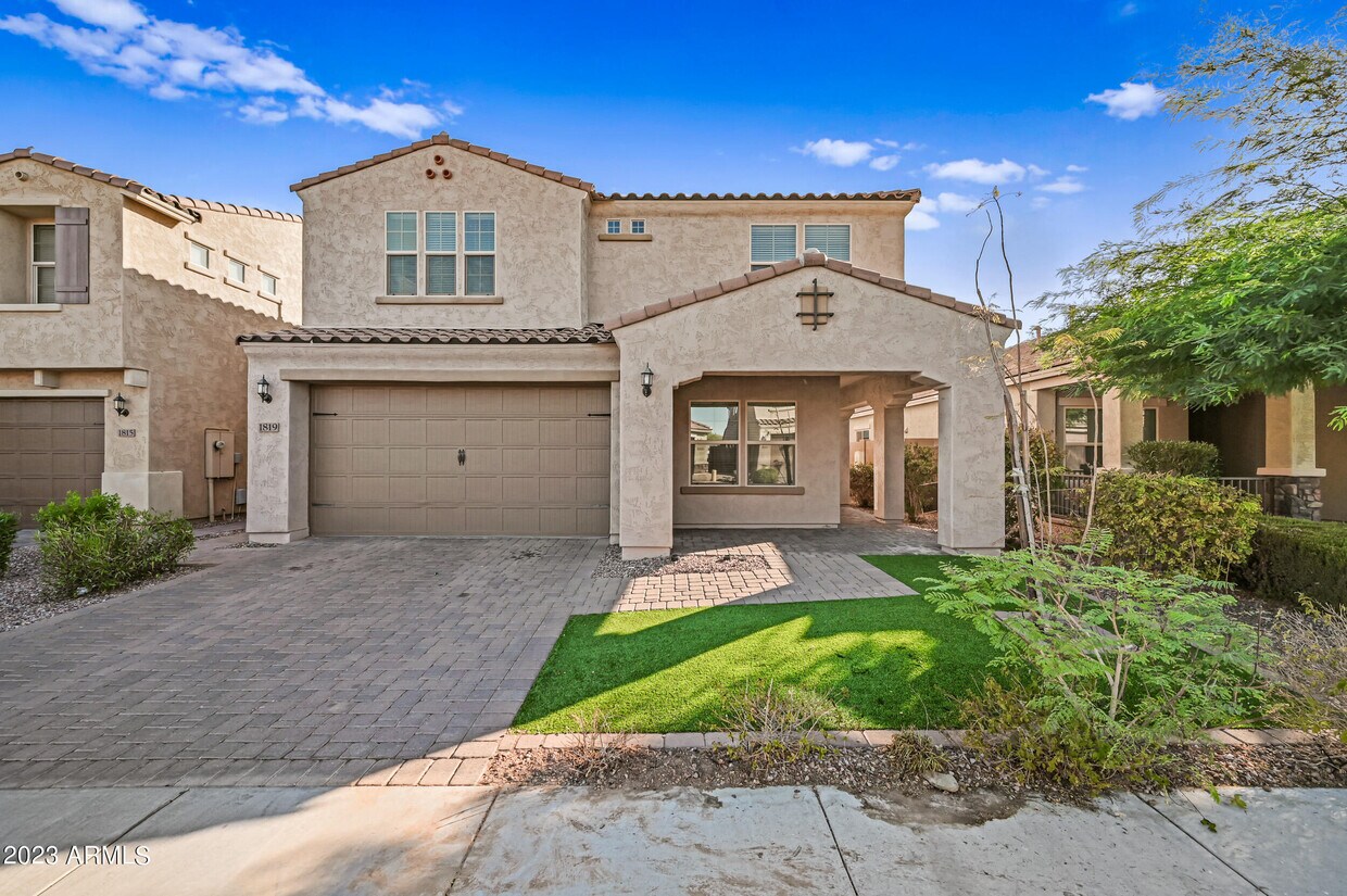 1819 W Bonanza Dr, Phoenix, AZ 85085 House Rental in Phoenix, AZ