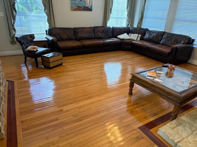 Foto del edificio - 3108 Waterton Cir