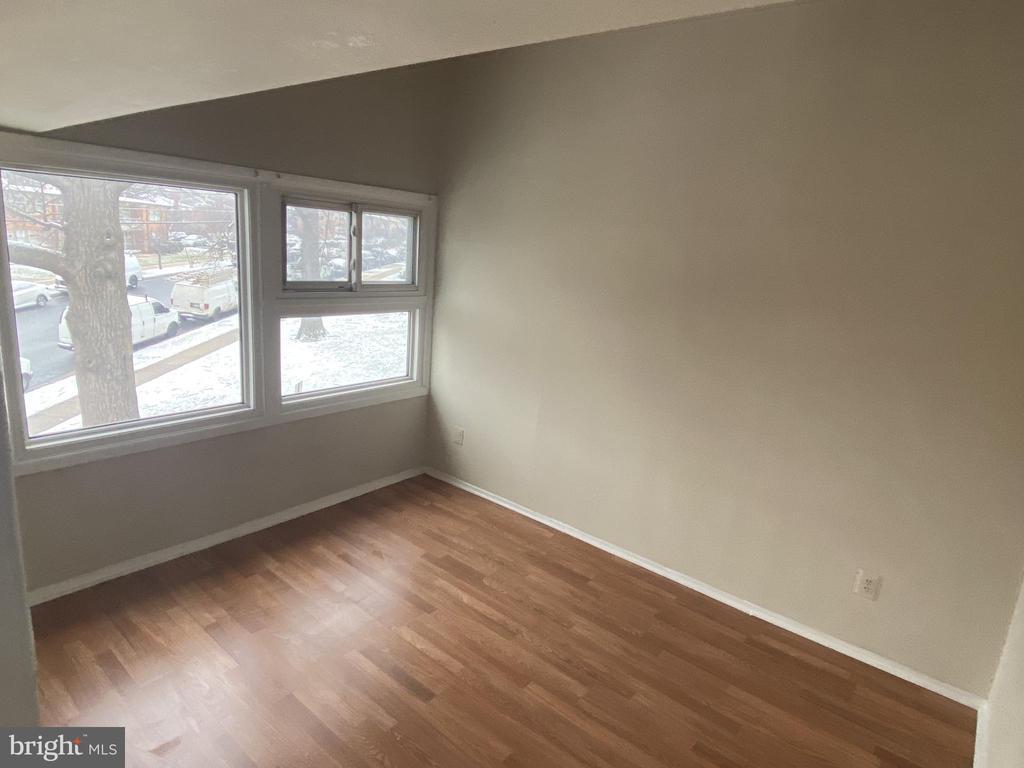Foto principal - 7302 Riggs Rd