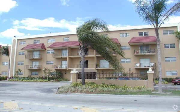 Foto principal - Condado Real