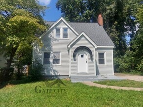 Building Photo - 1207 Day Pl