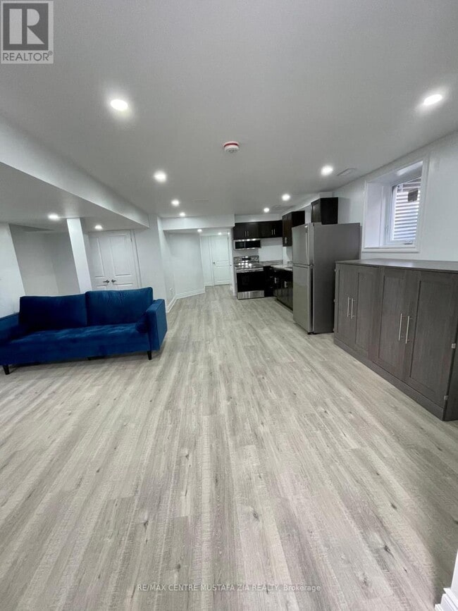 Building Photo - 1556 Farmstead Dr