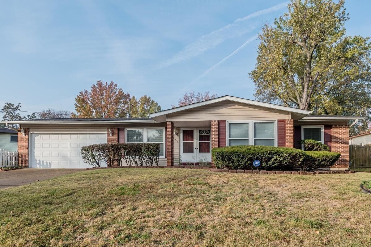630 Charvel Dr, Florissant, MO 63031 House Rental in Florissant, MO