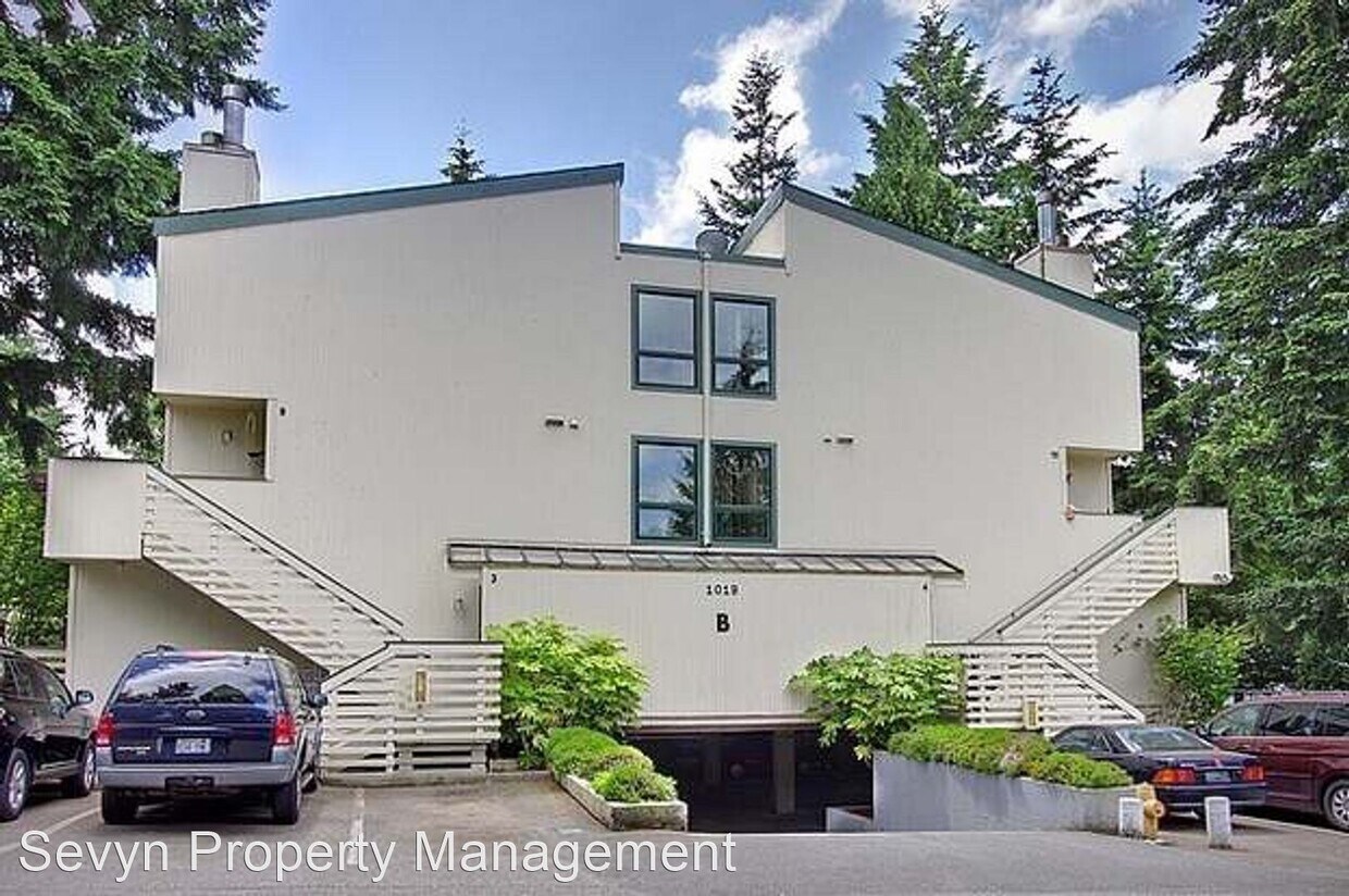 Primary Photo - 2 br, 1.5 bath House - 1019 156th Ave NE B9