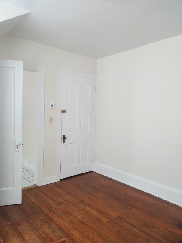 Building Photo - 3521 Clifton Ave