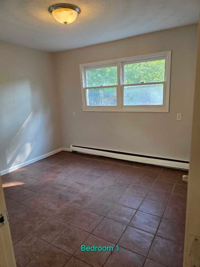 Building Photo - 130 S Clarendon