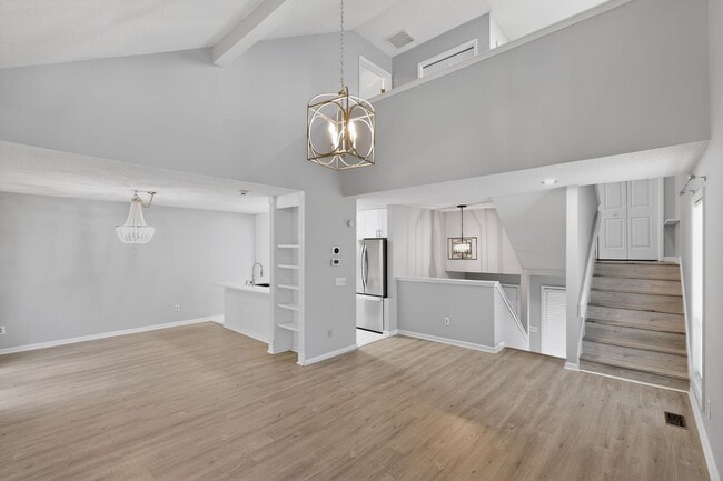 Building Photo - 1126 Creatwood Pl